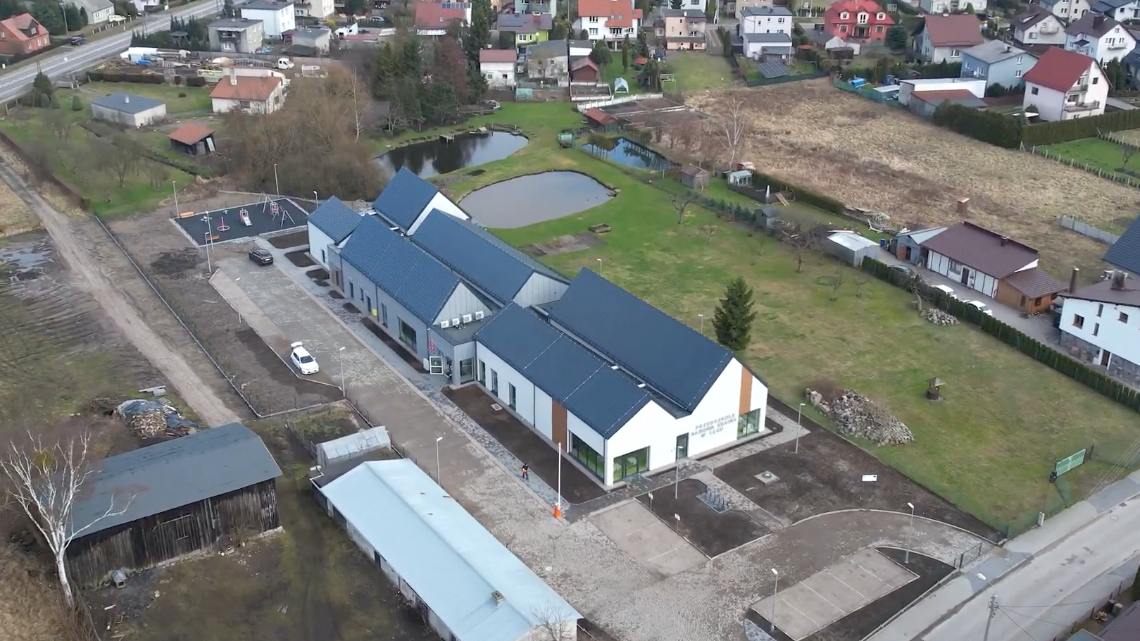 Uroczyste otwarcie nowego przedszkola w Łęgu (FILM)