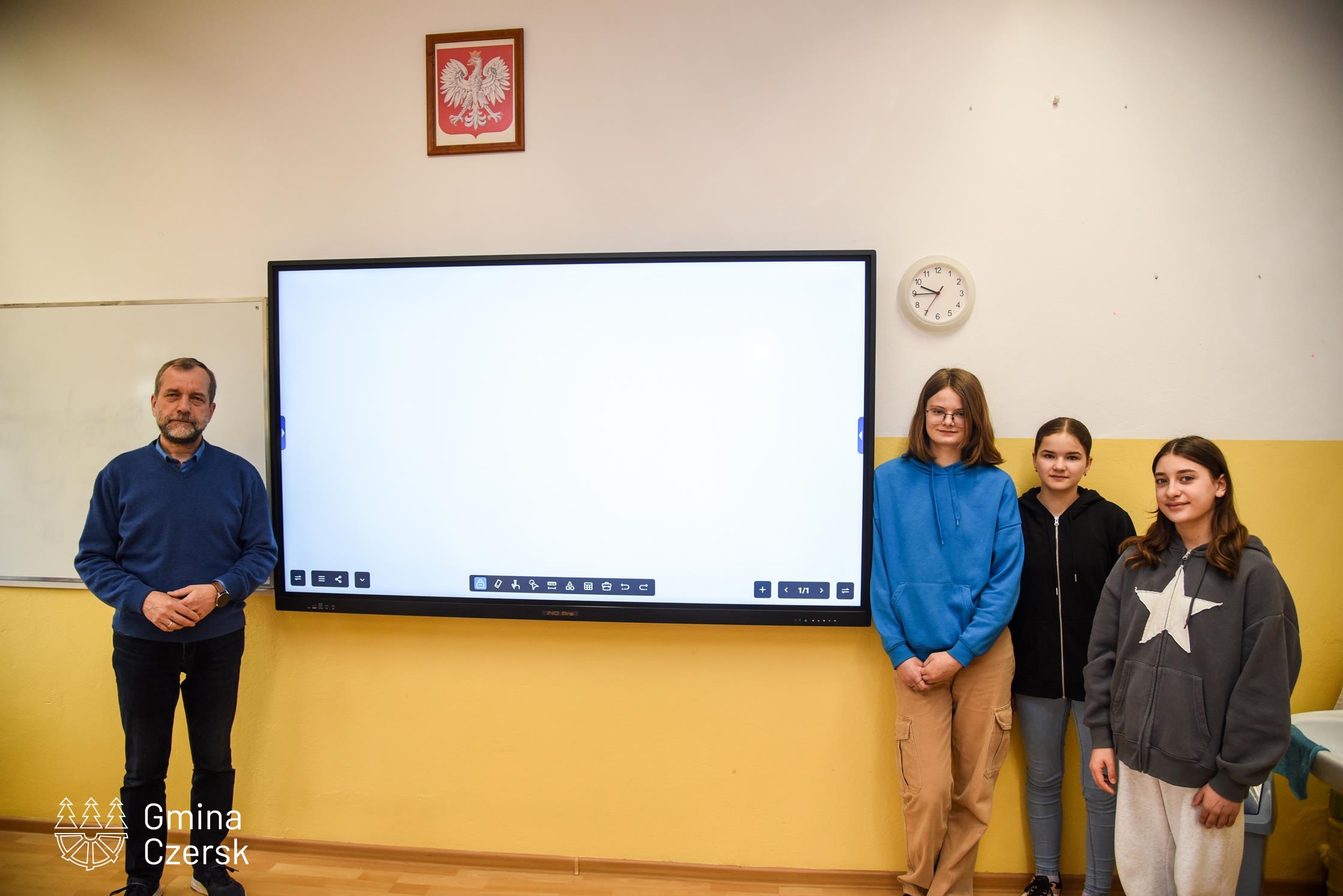 Tablice interaktywne wspomagają edukację w Zespole Szkół w Łęgu 