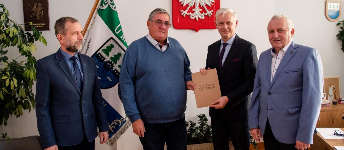 Umowa na budowę przedszkola w Łęgu podpisana