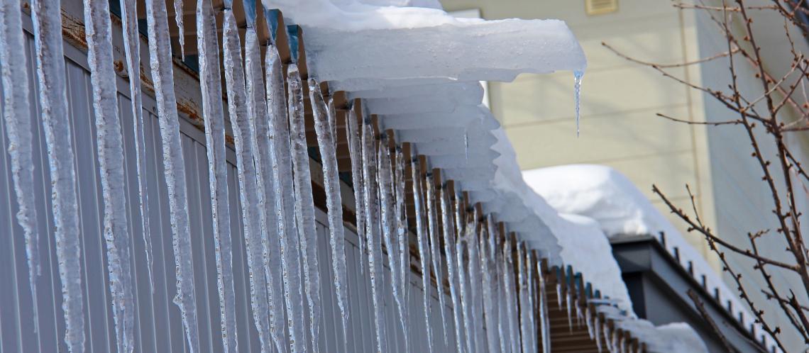 Komunikat dot. usuwania zalegającego śniegu z dachów budynków 