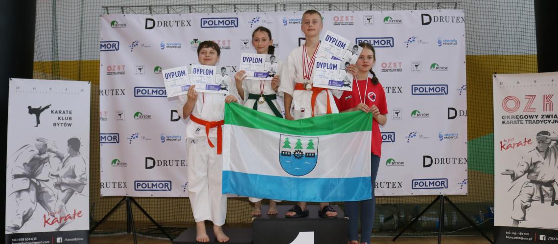 Sukces zawodników z gminy Czersk w Otwartych Mistrzostwach Województwa Pomorskiego w Karate Tradycyjnym - Bytów 2023