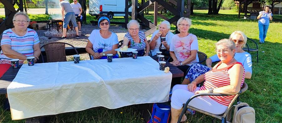 Piknik seniorów w Ostrowitem